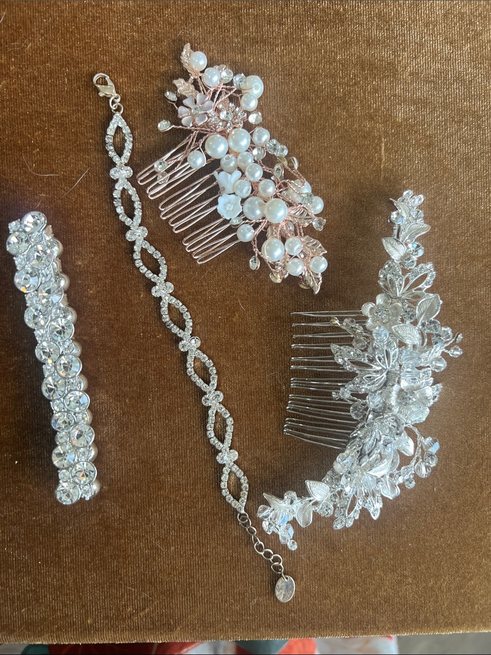 2 bracelets and 2 hair pieces